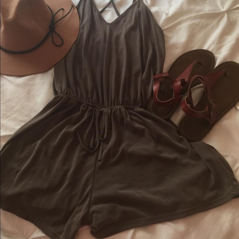 💥FINAL PRICE CUT💥 Brown Romper