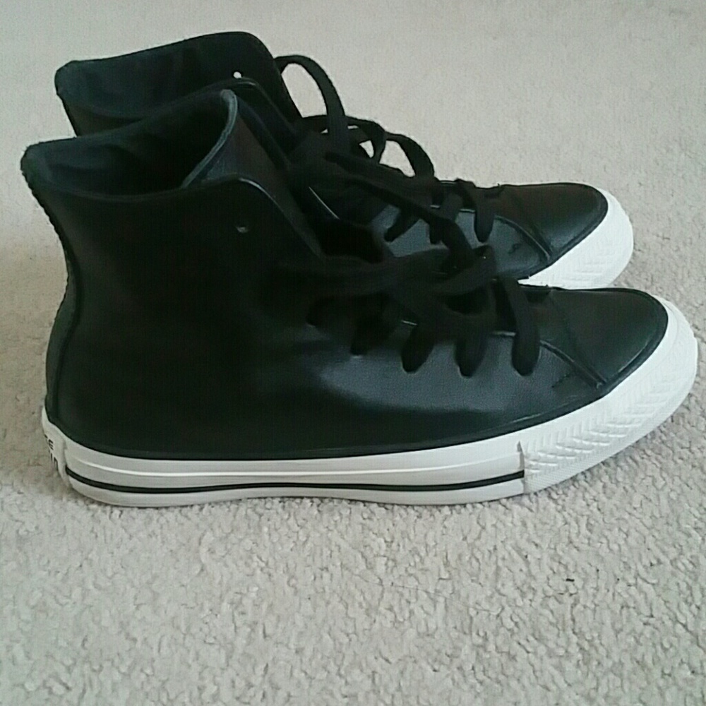 Like New! Converse All Star, Women's Size 6
