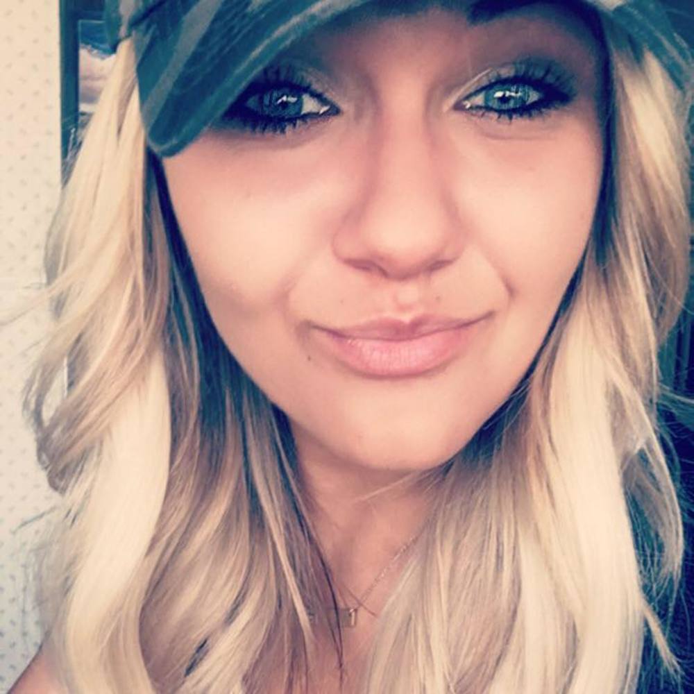 Meet your Posher, Melissa