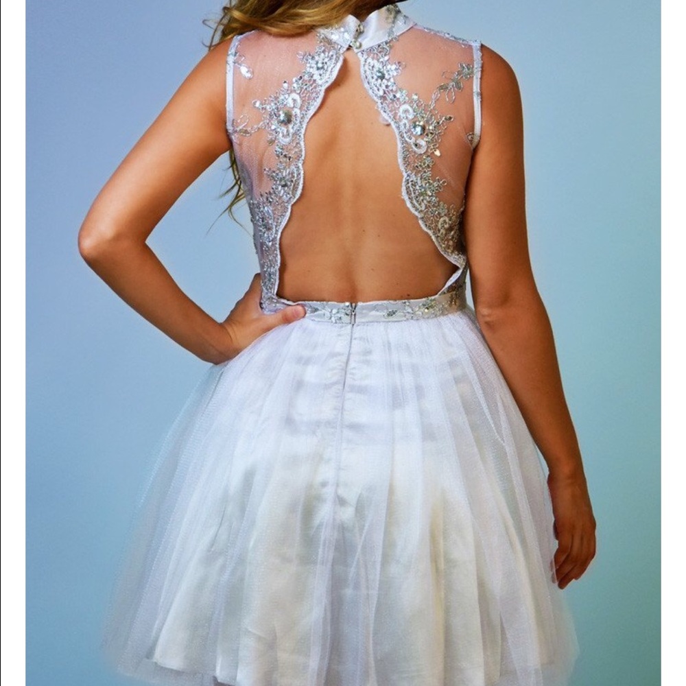 Dress - Picture 2 of 3