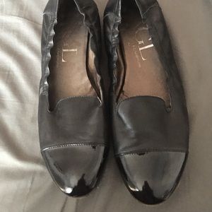 AGL flats leather with patent leather toes