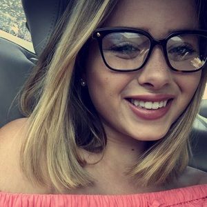 Meet your Posher, Kacy