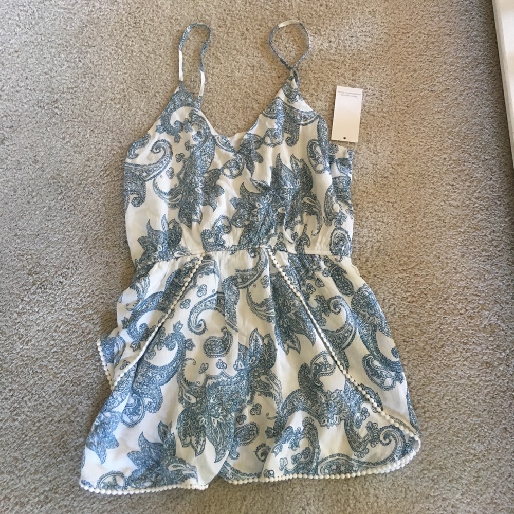 Tobi White and Blue Romper! NWT