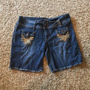 Rue 21 Mid thigh jean shorts