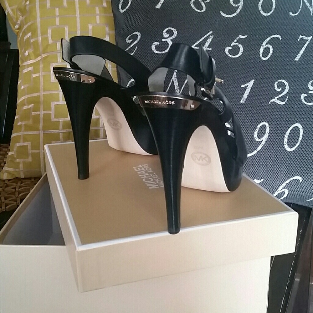Michael kors  (Carina Sling Back)