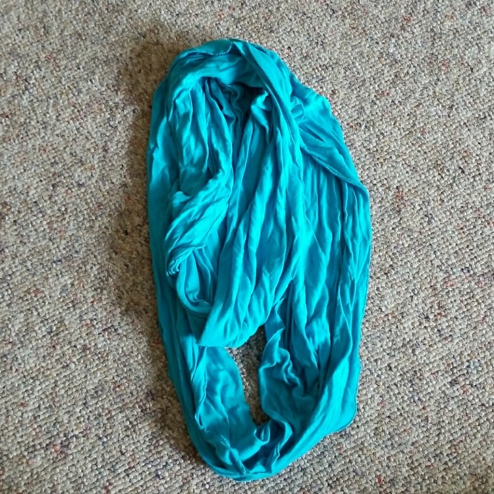 Infinity scarf