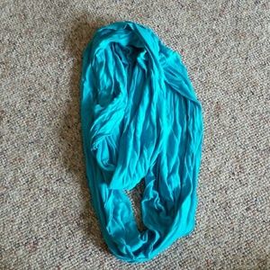 Infinity scarf