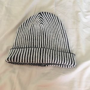 Forever 21 Black And White Beanie