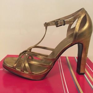 Vintage Gold evening sandal