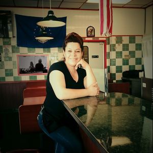 Meet your Posher, Alma