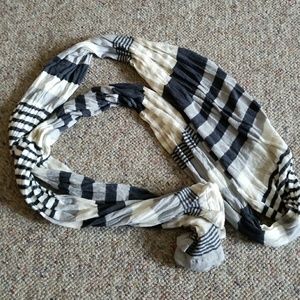 Striped scarf