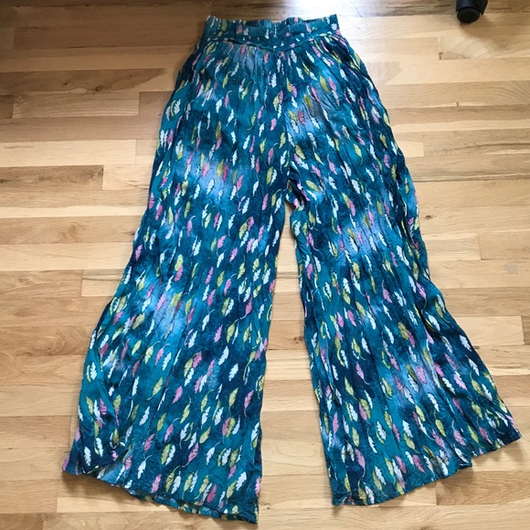 Blue Tri colored flowy pants🍃 - Picture 2 of 4