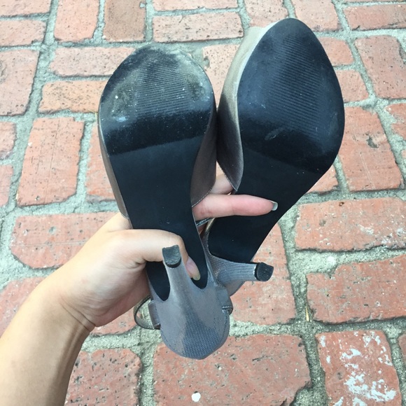 Steve Madden "tia" silver platform peep toe heels - Picture 5 of 7