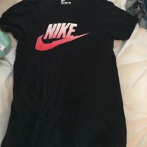 Nike t-shirt