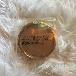 Large bronzing powder compact