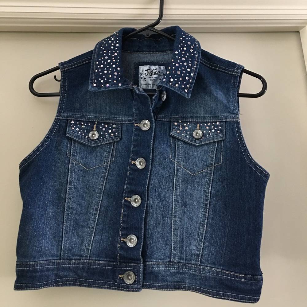 NWOT, child's vest with bling.. size 12-14.Girls.