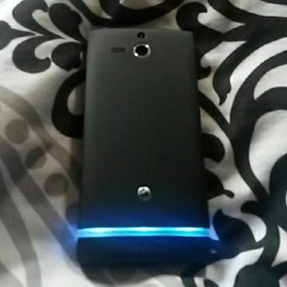 New Cellphone - Picture 2 of 3