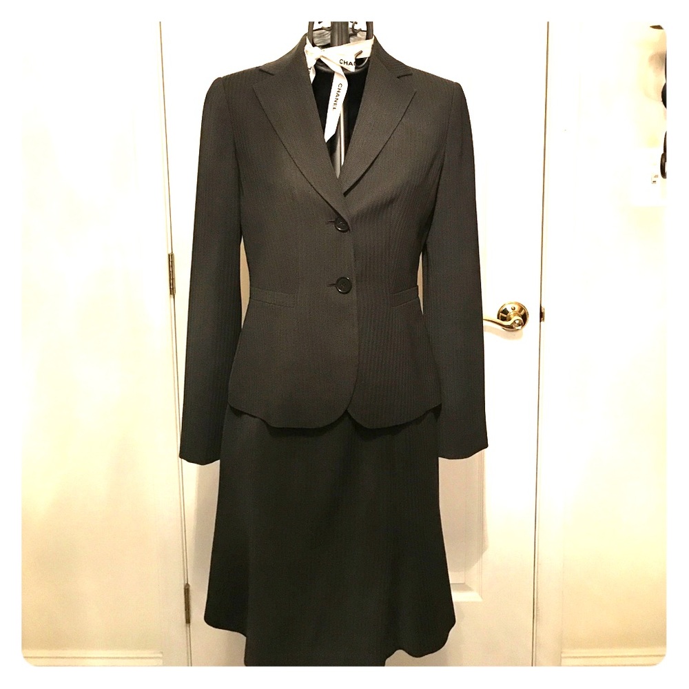 ANN TAYLOR blazer and pencil skirt.