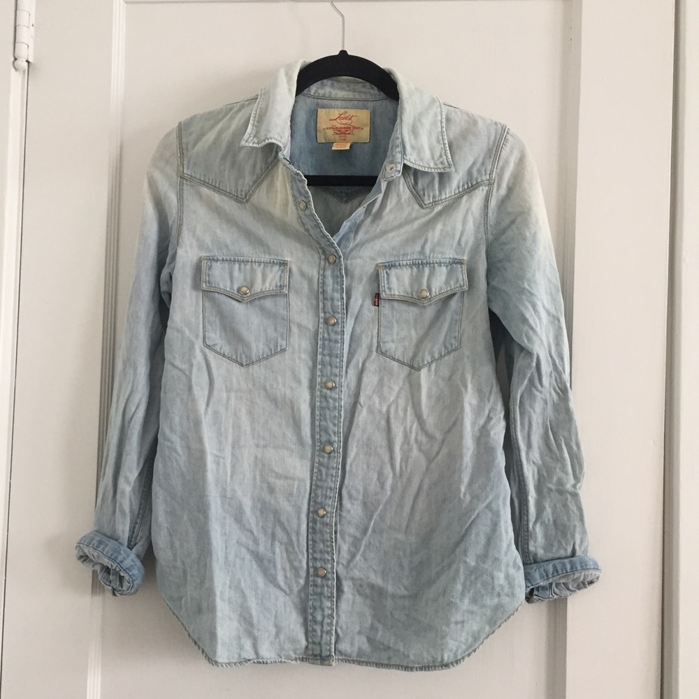 Western Style Levi's Button Down Shirt Size Small