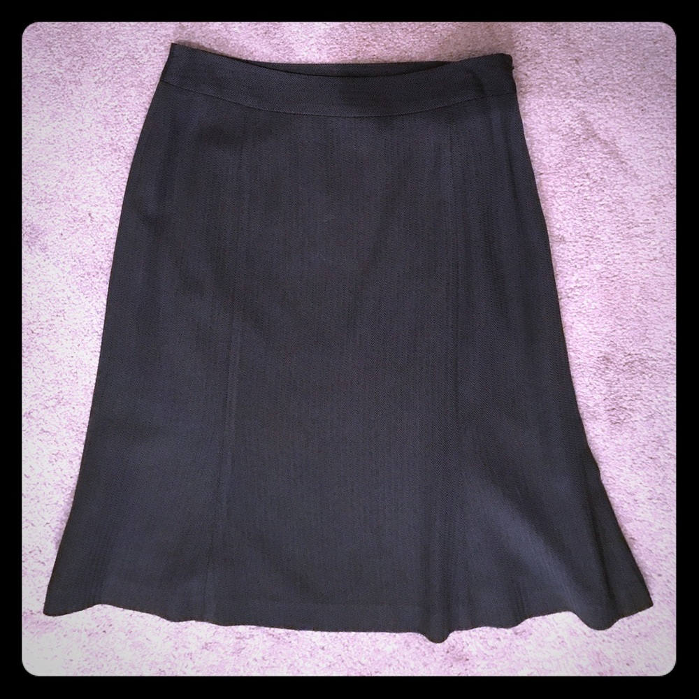 ANN TAYLOR flared hem skirt