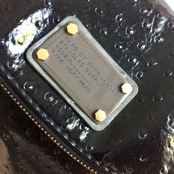 Marc Jacobs Embossed Ostrich Bag - Picture 2 of 5