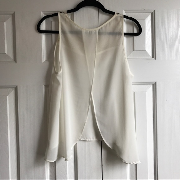 LUSH Crochet Bib Surplice Tank Top - Picture 3 of 6