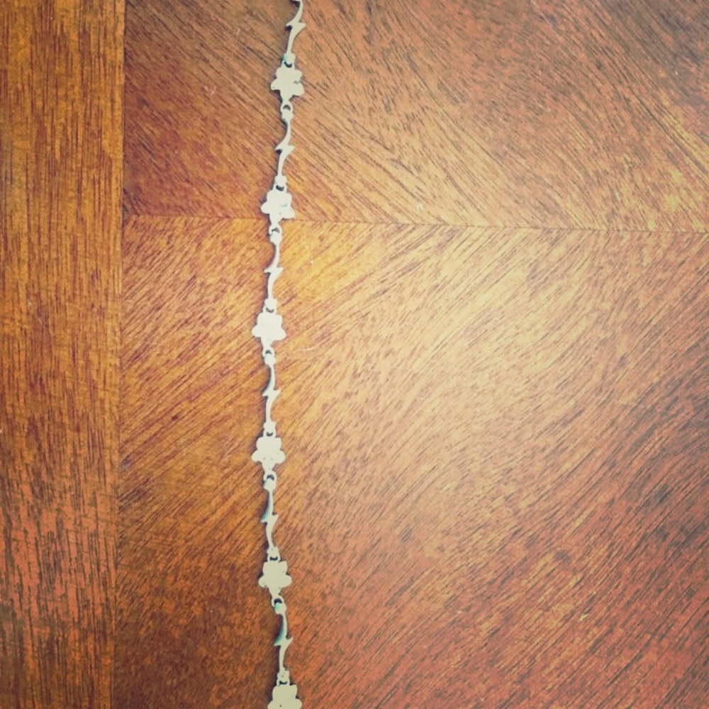 10 Carat White Gold Floral Bracelet