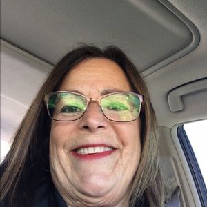 Meet your Posher, Gail