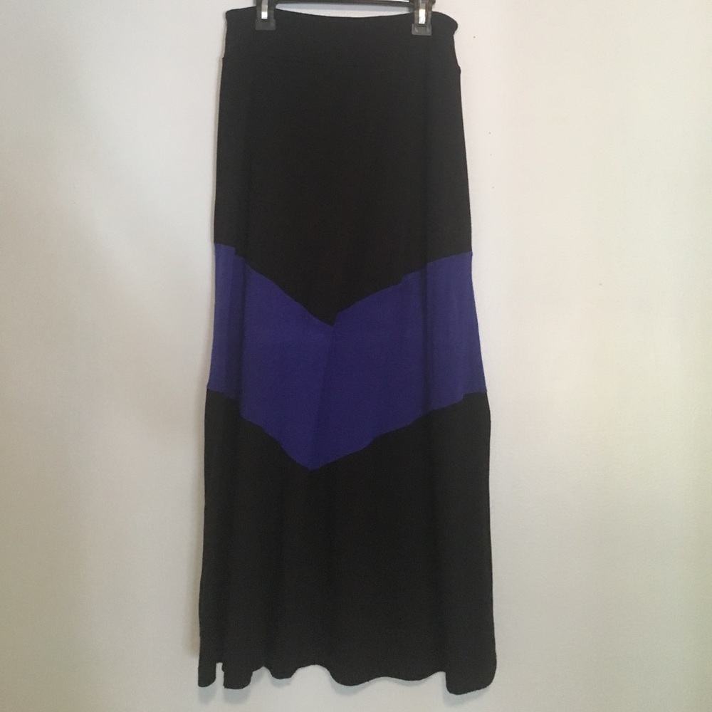 Black and blue maxi skirt