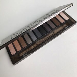 Urban Decay Naked Smoky