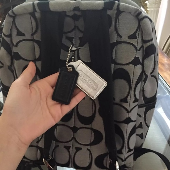 Coach backpack - Picture 3 of 3