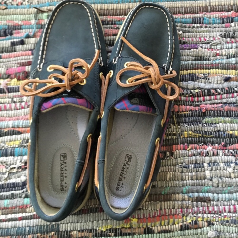 Like new SPERRY's ONLY WORN ONCE