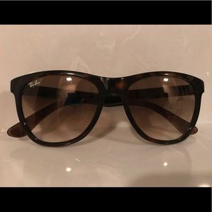 Ray Ban wayfair tortoise and brown