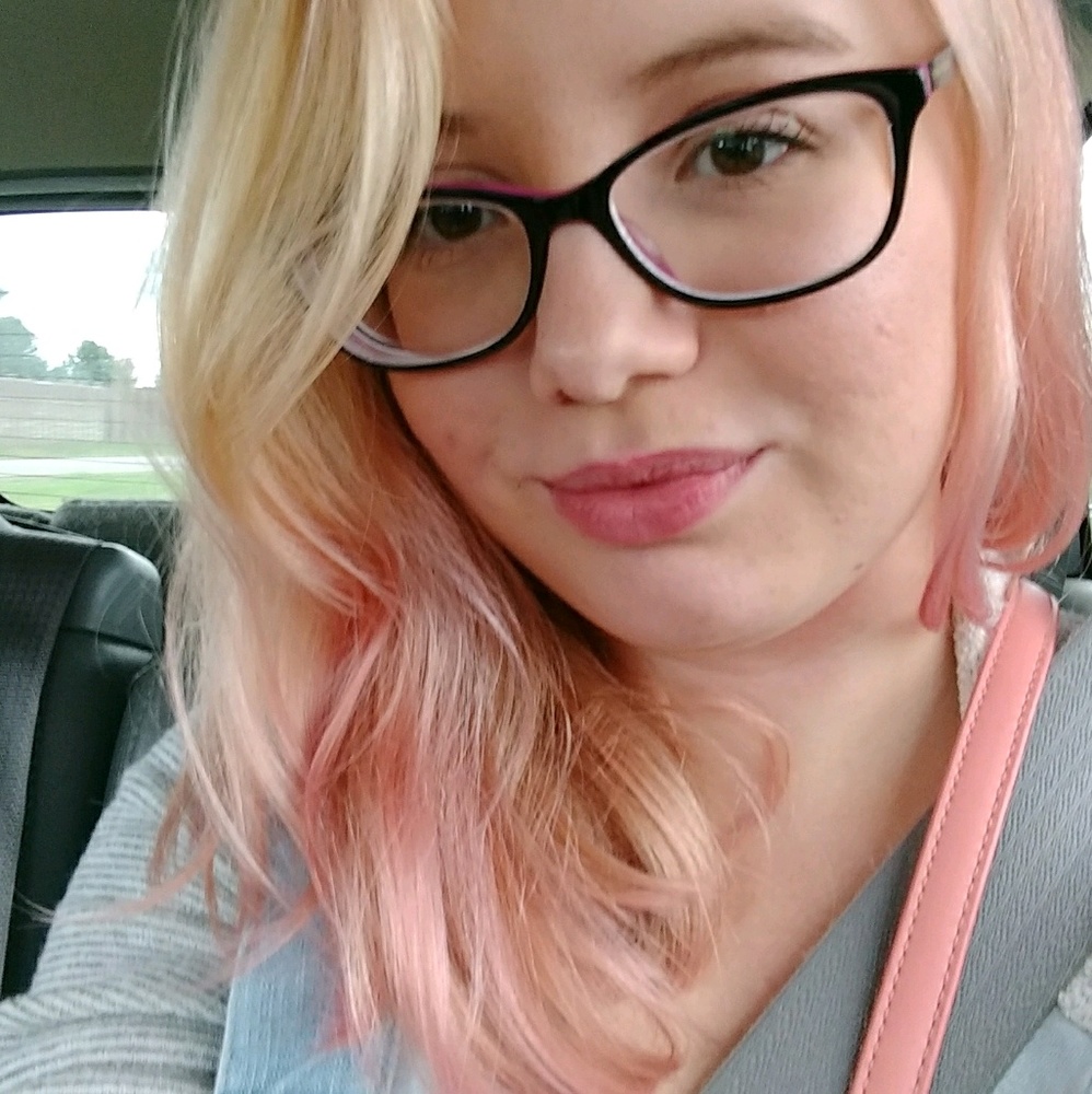 Meet your Posher, Christina