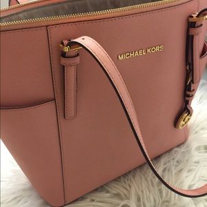 Michael Kors jet set saffiano top- zip tote