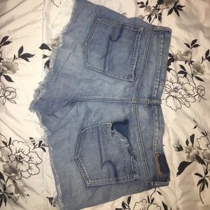 American eagle shorts.