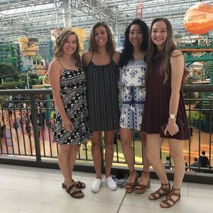 Meet your Posher, Lauren