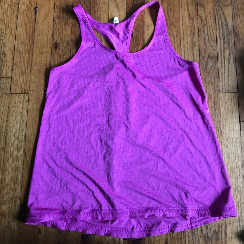 Under armor heat gear workout tank top!