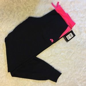 Nike joggers NWT