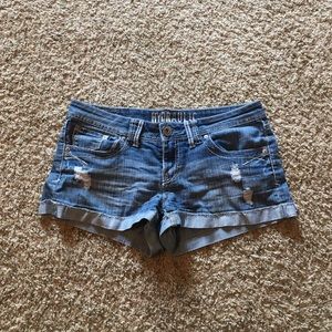 Hydraulic jean shorts