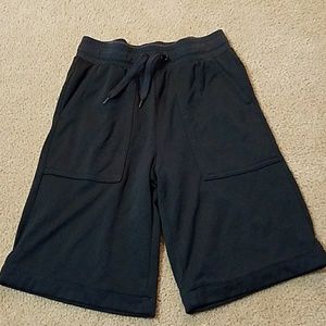 Gap Kids XXL black basketball shorts line