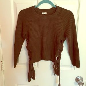 Crop top sweater