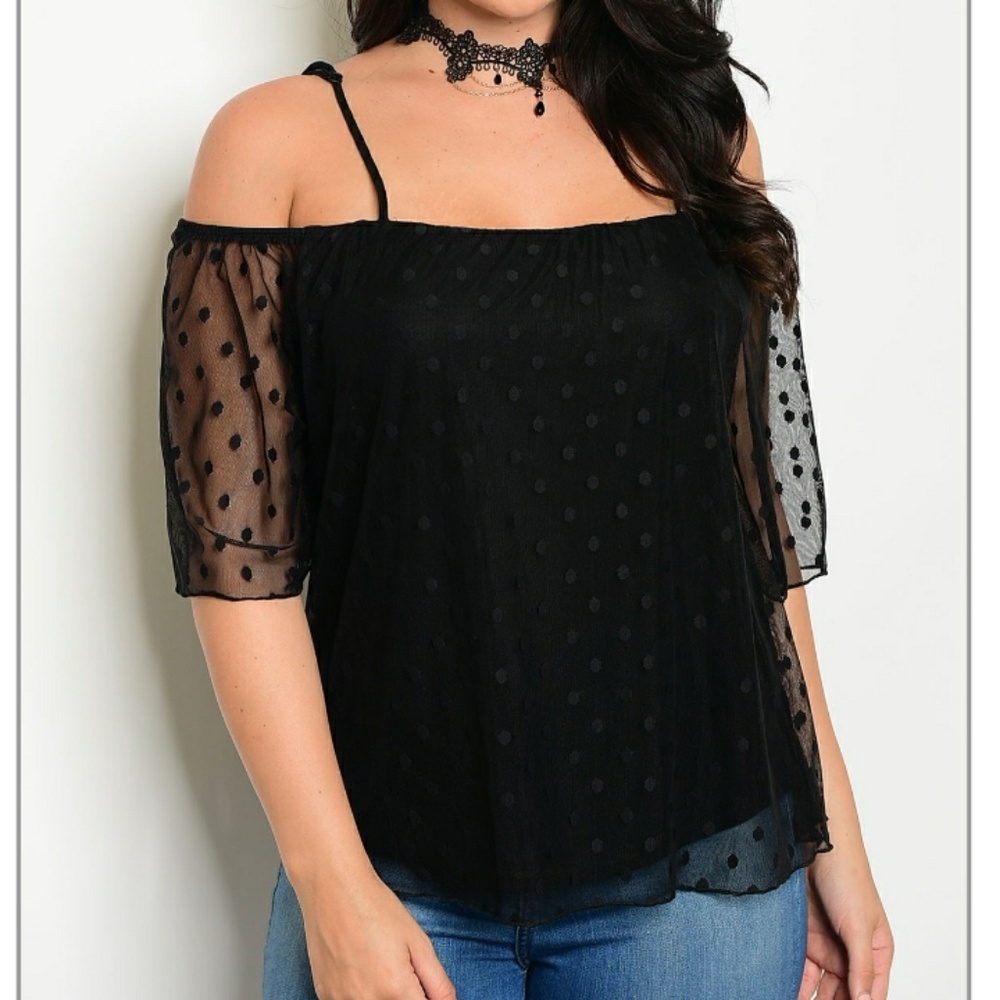 ✨Plus Size✨Off The Shoulder Top