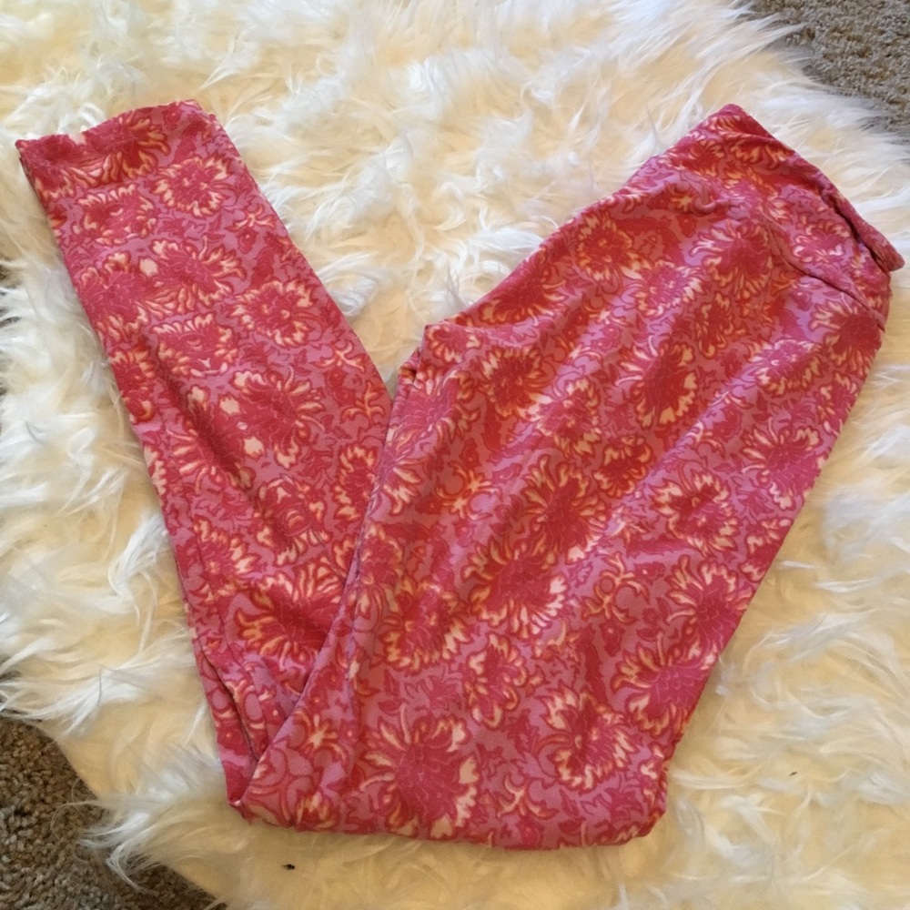 ⚡️Sale⚡️Lularoe OS leggings