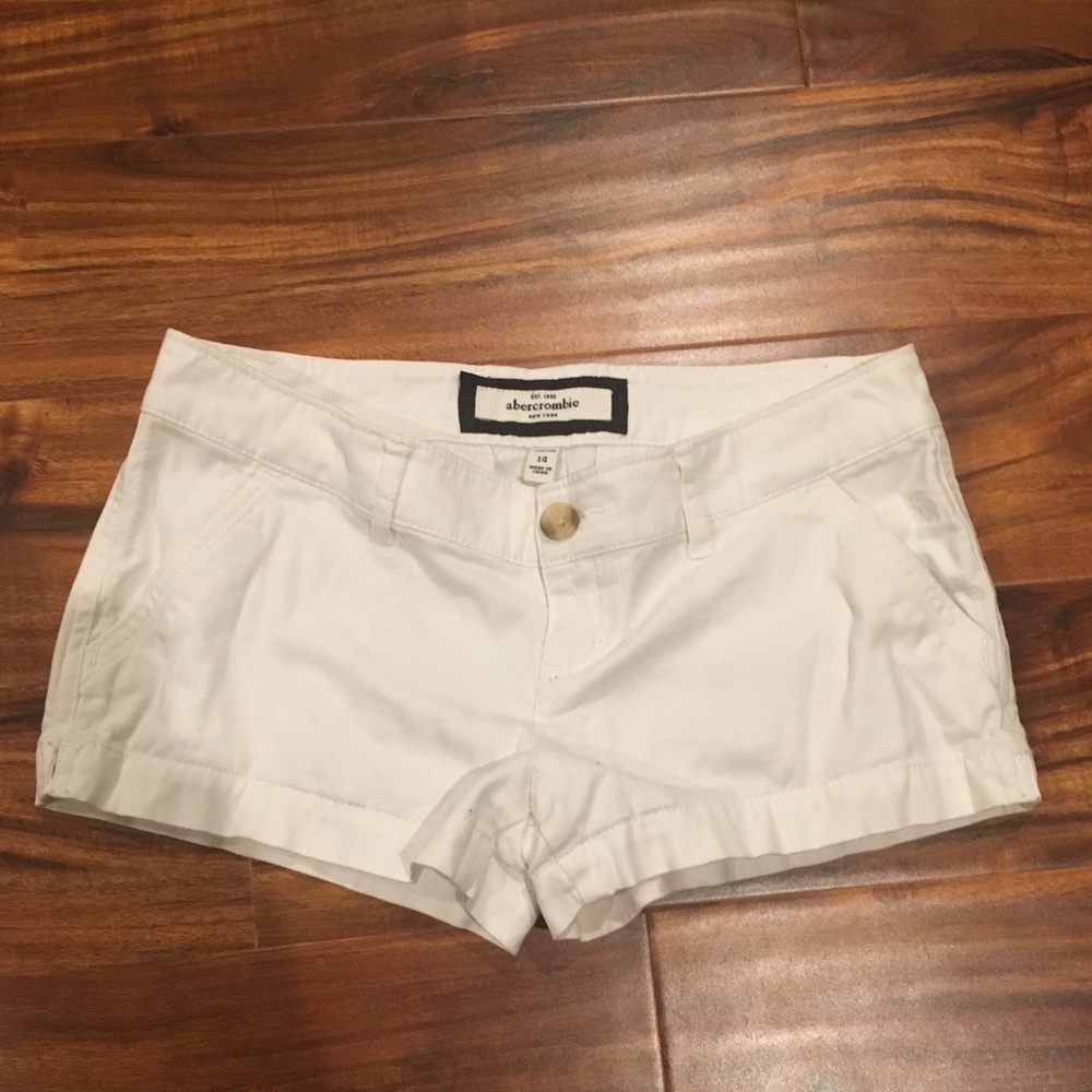 Abercrombie kids white shorts