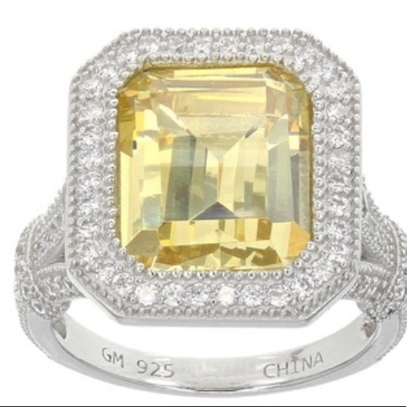 Jewelry - Bella Luce Emerald Canary Silver Engagement Ring