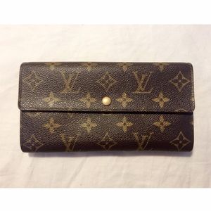 Louis Vuitton Sarah Wallet