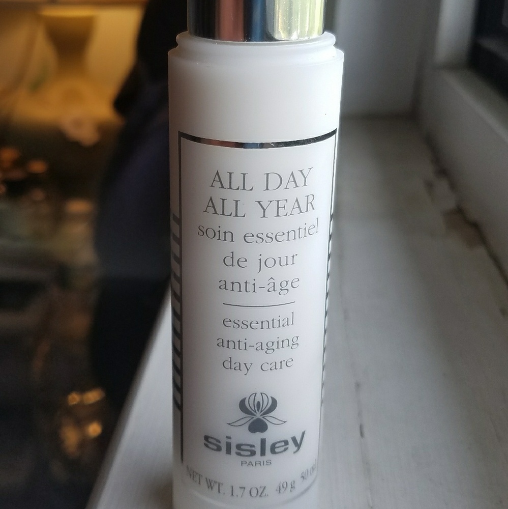 Sisley All Day All Year essential anti-aging Day C