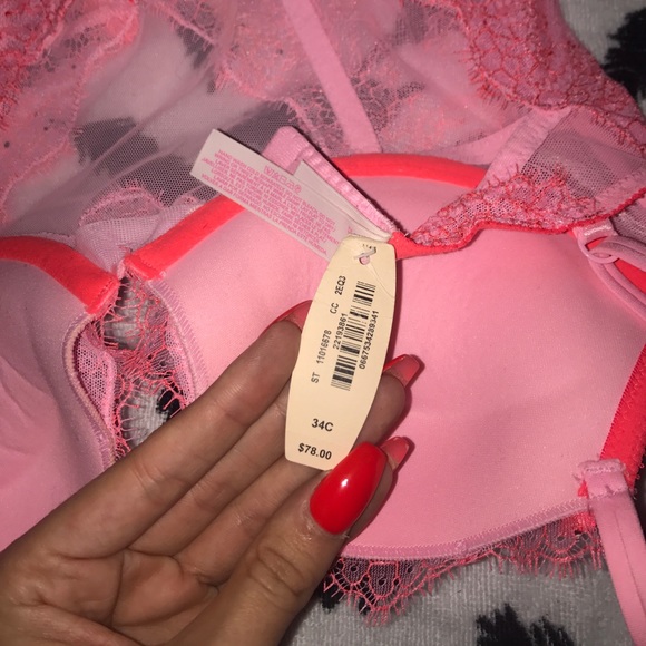 VS lingerie set - Picture 2 of 2