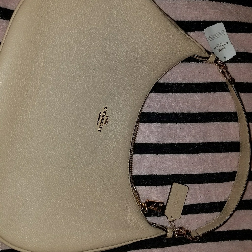 New with tags coach shoulder bag!